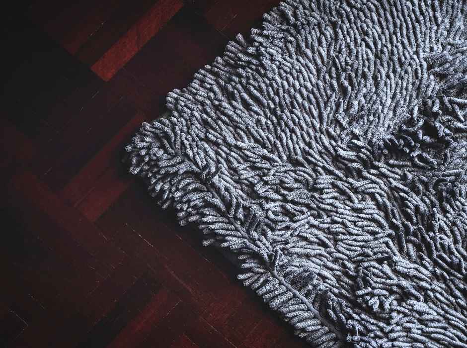 Hochflor Teppich reinigen